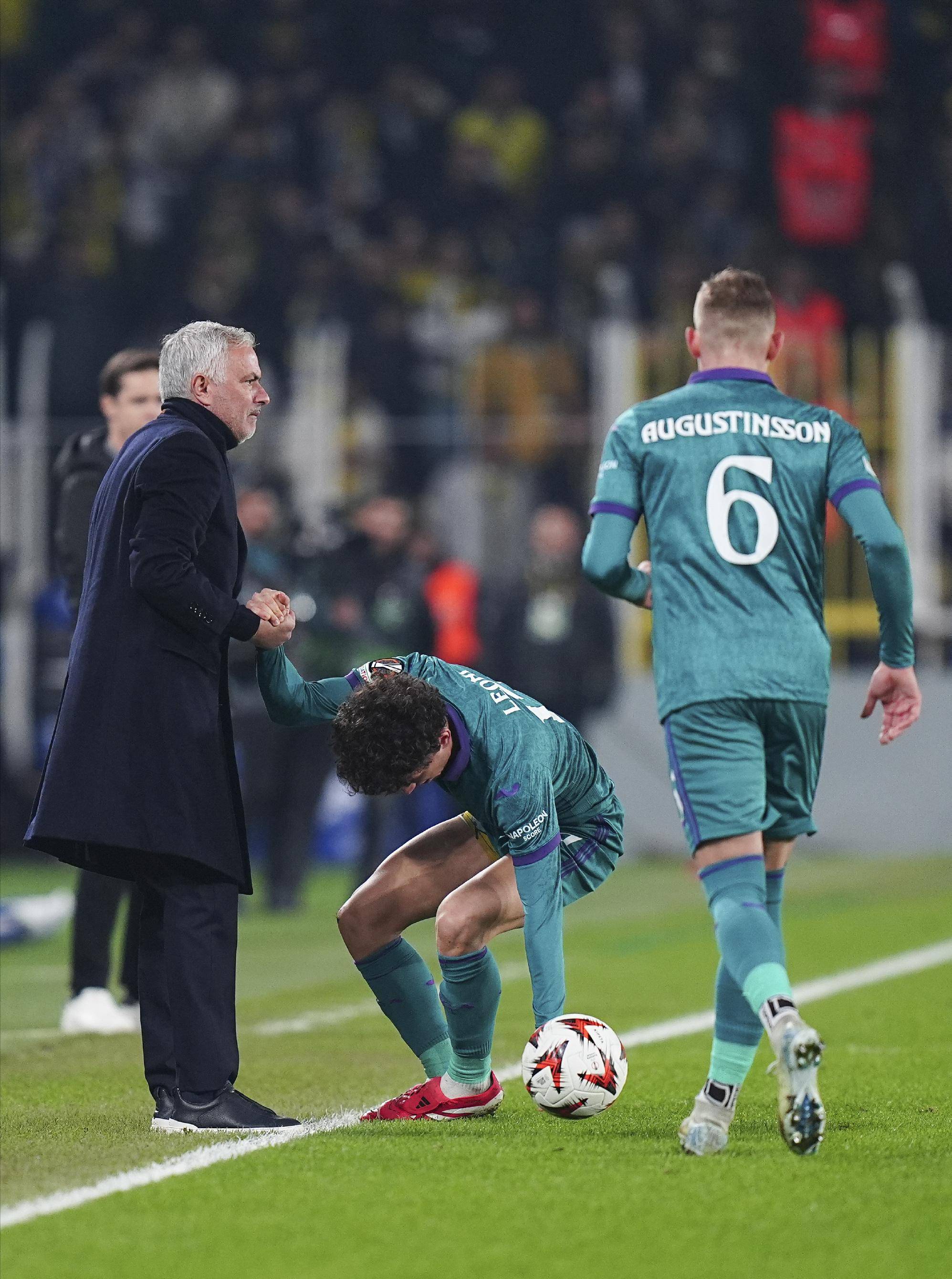 开云体育平台-防守反击过时了吗？穆里尼奥的困境 